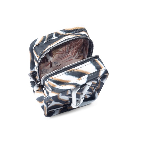 Lug Drizzle Mini Zip Storage NWT - Picture 12 of 16